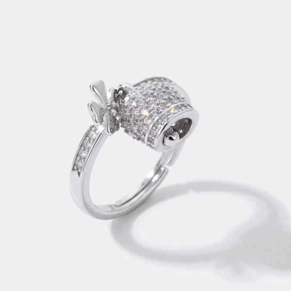 Anello in Argento 925 con campanella portafortuna e quadrifoglio impreziositi da cubic zirconi