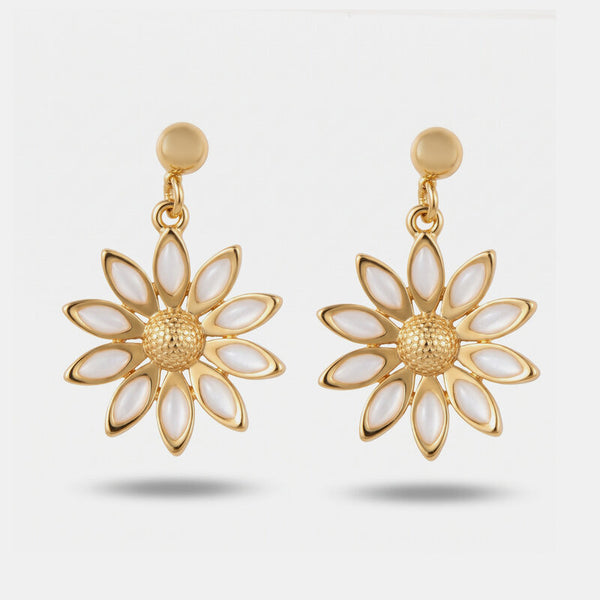 Orecchini in Metallo margherita dorata petali avorio lisci eleganti donna Capri - BYSIMON gioielli