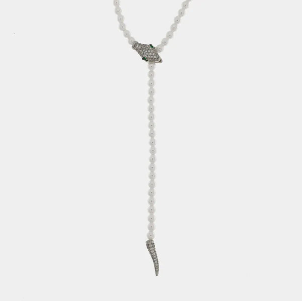 Collana in Metallo donna regolabile con filo di piccoli elementi sferici color avorio e pendente a forma di testa di serpente