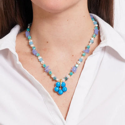 Collana in Metallo con fiore blu centrale, elegante