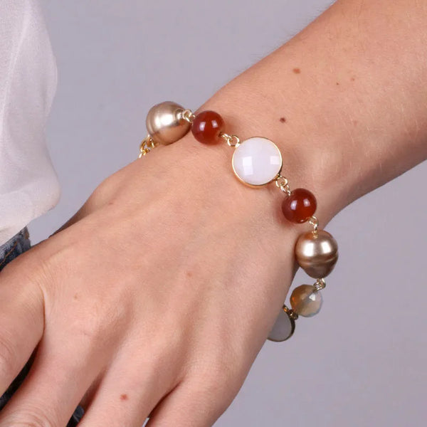 Bracciale in Metallo con crisatlli e perle marroni - BYSIMON gioielli