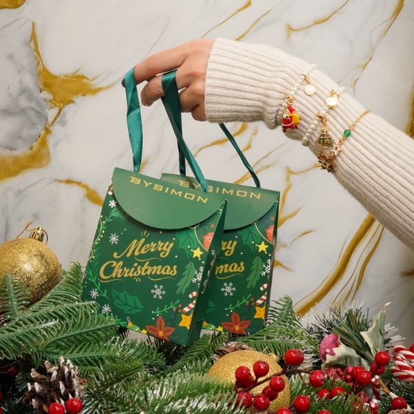 Cosa regalare a Natale? I gioielli più eleganti e originali firmati BySimon