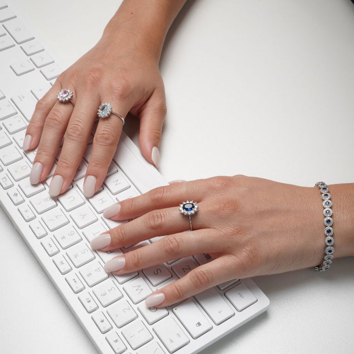 Back to work: i gioielli perfetti per tornare in ufficio con stile