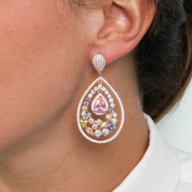 Orecchini in Argento 925 pendenti a forma goccia, con zirconi multicolore e zircone rosa centrale SIMEONE - gioiello BySimon