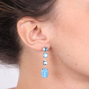 Orecchini in Argento 925 cascata di punti luce con cristallo ovale azzurro pendente