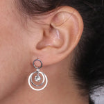 Orecchini in Argento 925 a cerchio con cristalli bianchi