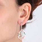 Orecchini in Argento 925 pendenti forma goccia, con perle di fiume, fiori di madreperla con zirconi SIMEONE - gioiello BySimo