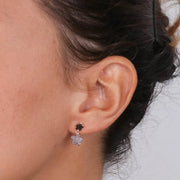 Orecchini in Argento 925 con fiore di zirconi neri