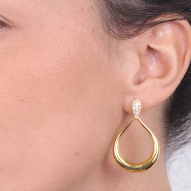 925 Sterling Silver drop earrings embellished with white zircon inserts