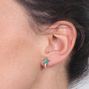 Orecchini in Argento 925 cerchietti a lobo, con stella pavè di zirconi verdi su base brunita