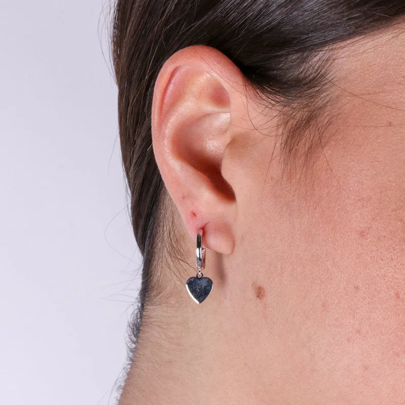 Orecchini in Argento 925 cerchietto con cuore liscio pendente - BYSIMON gioielli