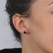 Orecchini in Argento 925 punto luce a lobo, con cristallo nero