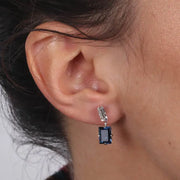 Orecchini in Argento 925 doppio punto luce taglio carrè, impreziosito da cristalli colorazione bianca e blu denim