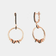 Orecchini in Argento 925 con cerchi pendenti impreziositi da intrecci di zirconi neri