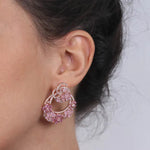 Orecchini in Argento 925 a cerchio pendente con fiori di zirconi dalle sfumature rosa e bianco