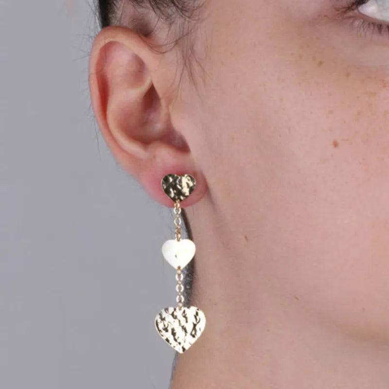 Orecchini in Argento 925 pendenti battuti, a tre cuori - BYSIMON gioielli