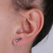 Orecchini in Argento 925 a forma di freccia con mini cristalli bianchi