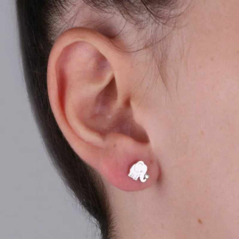 Orecchini in Argento 925 eleganti e portafortuna, a forma di elefanti con piccoli cristalli bianchi