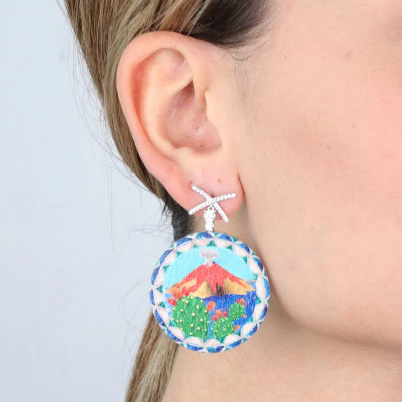 Orecchini in Argento 925 in legno, con stampa colorata, etna e fichi d'india, impreziositi da zirconi bianchi