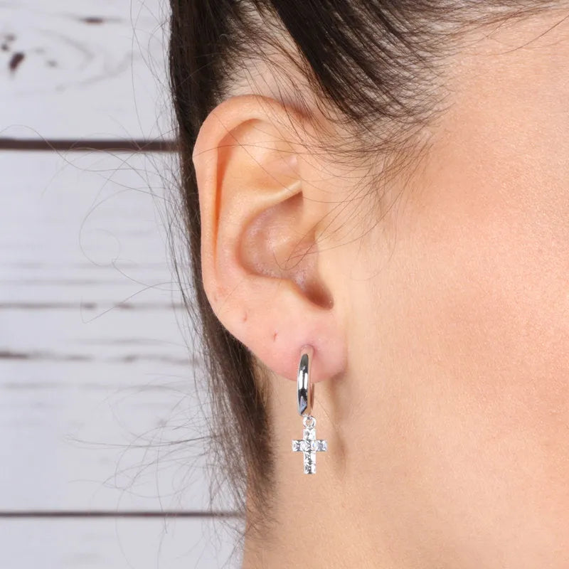 Hoop earrings in 925 Silver, with white crystal crosses