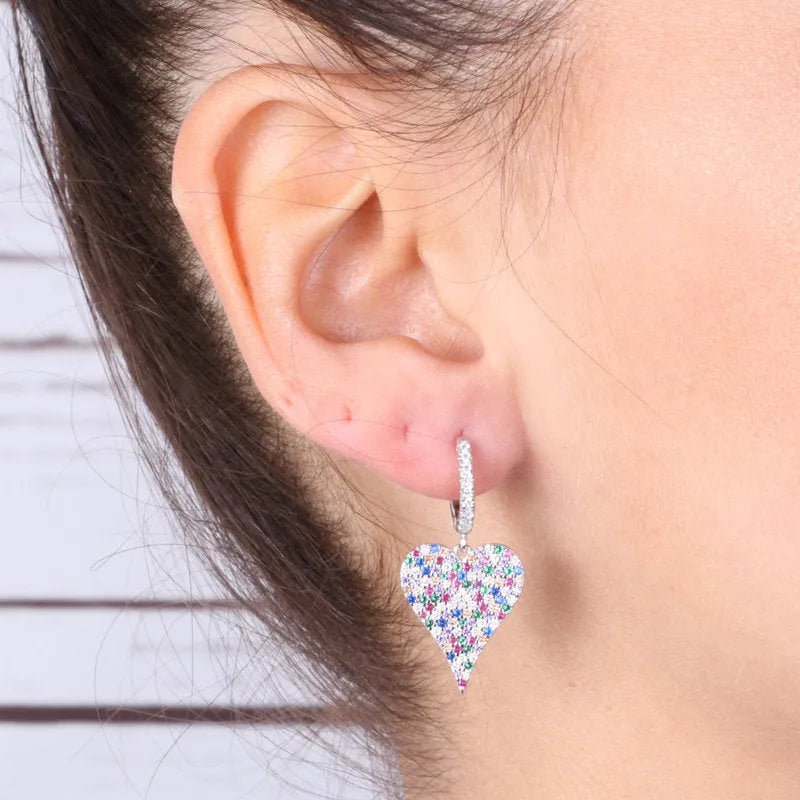 Orecchini in Argento 925  cerchio con zirconi bianchi e cuore multicolor pendente