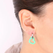 Orecchini in Argento 925 ovali rodiati con pendente a forma di cuore smaltato verde