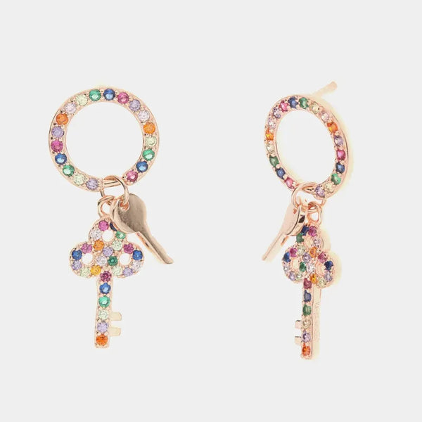 Orecchini in Argento 925 a forma di cerchio con chiavi pendenti impreziosita da zirconi multicolor