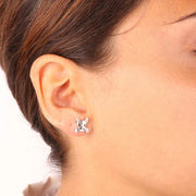 Orecchini in Argento 925 a forma di cane con dettagli in cristalli bianchi