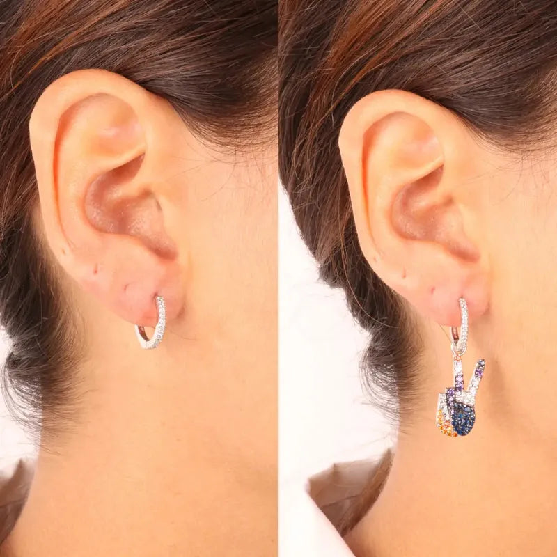 Orecchini in Argento 925 con pendente a forma di vittoria impreziositi da zirconi bianchi