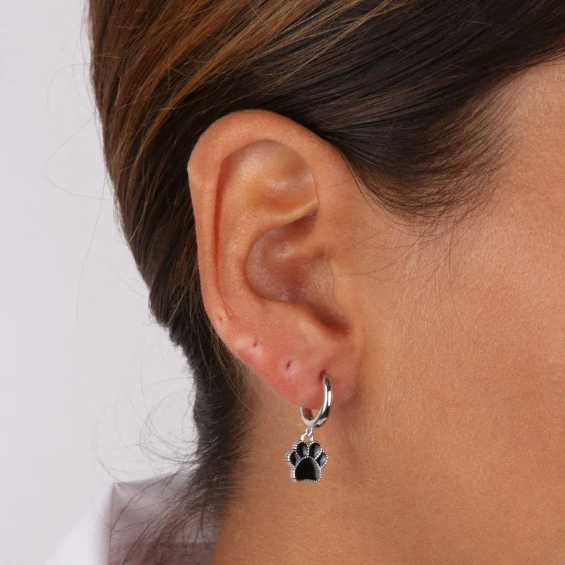 MonoOr in Argento 925 a forma di zampa con smalto nero BYS - gioiello BySimon