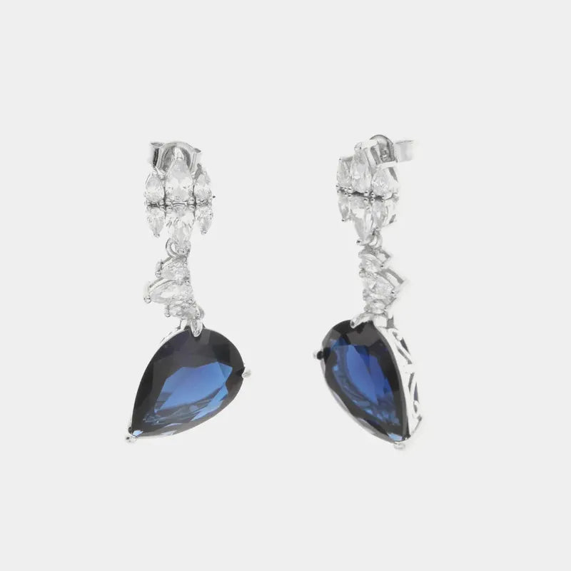 Orecchini in Argento 925 impreziositi da zirconi bianchi con zircone blu pendente a goccia