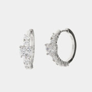 Orecchini in Argento 925 cerchietti con chiusura a scatto impreziositi da zirconi