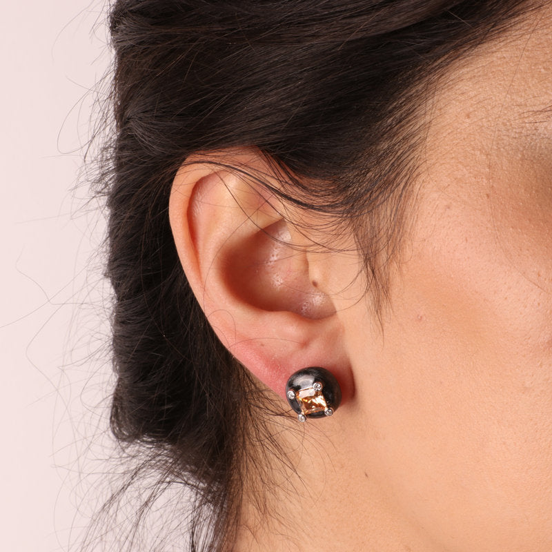 Orecchini in Argento 925 con smaltatura nera e zircone color champagne SIMEONE - gioiello BySimon