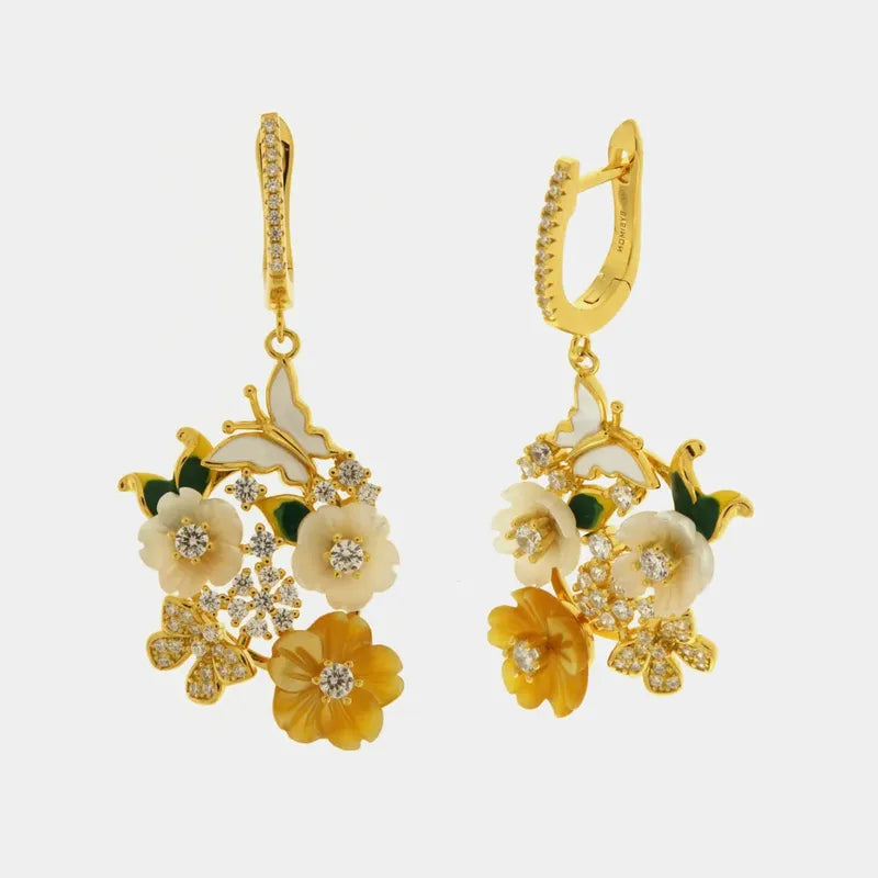 Orecchini in Argento 925 con fiori in madreperla impreziosito da zirconi colorati