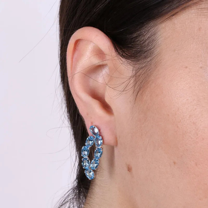 Earrings in 925 Silver with blue crystals