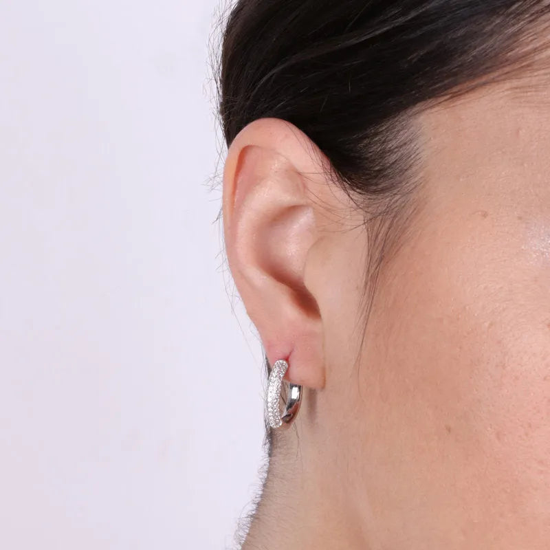 Orecchini in Argento 925 a cerchio con zirconi Collezione Barcellona - BYSIMON gioielli