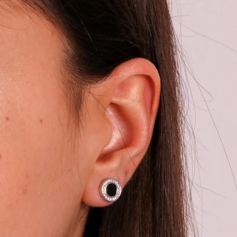 925 Silver earrings with central onyx stone and white zirconia outline