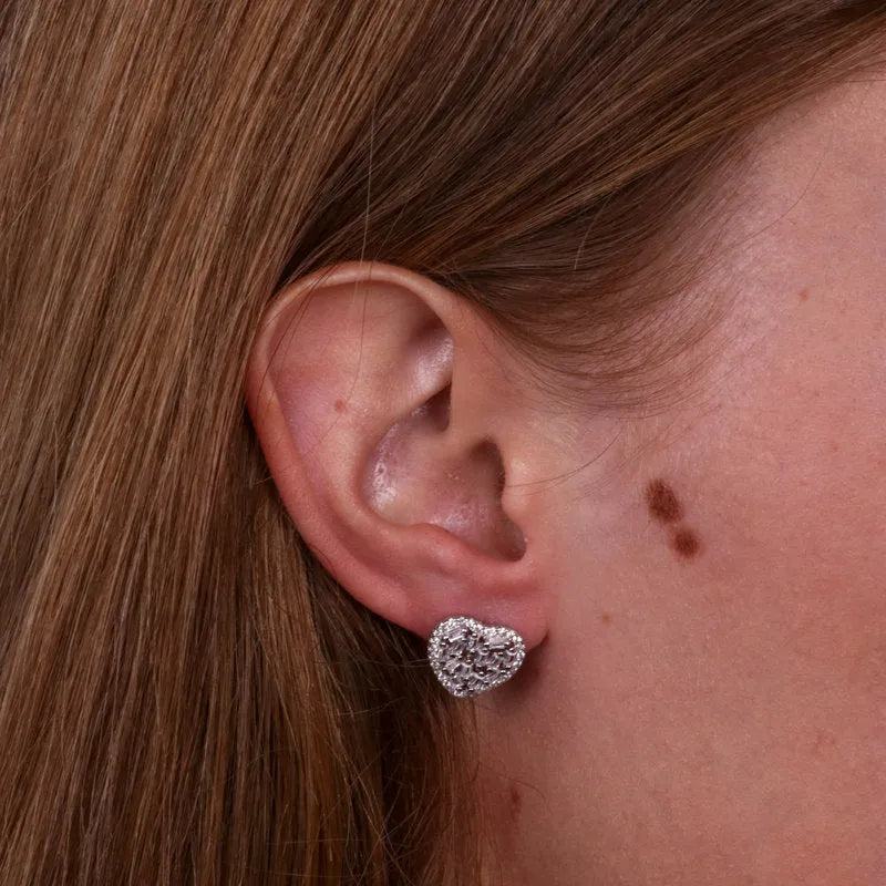 Orecchini in Argento 925 a forma di cuore con zirconi