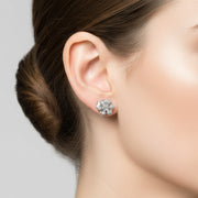 Orecchini in Argento 925 a forma i fiore e zirconi