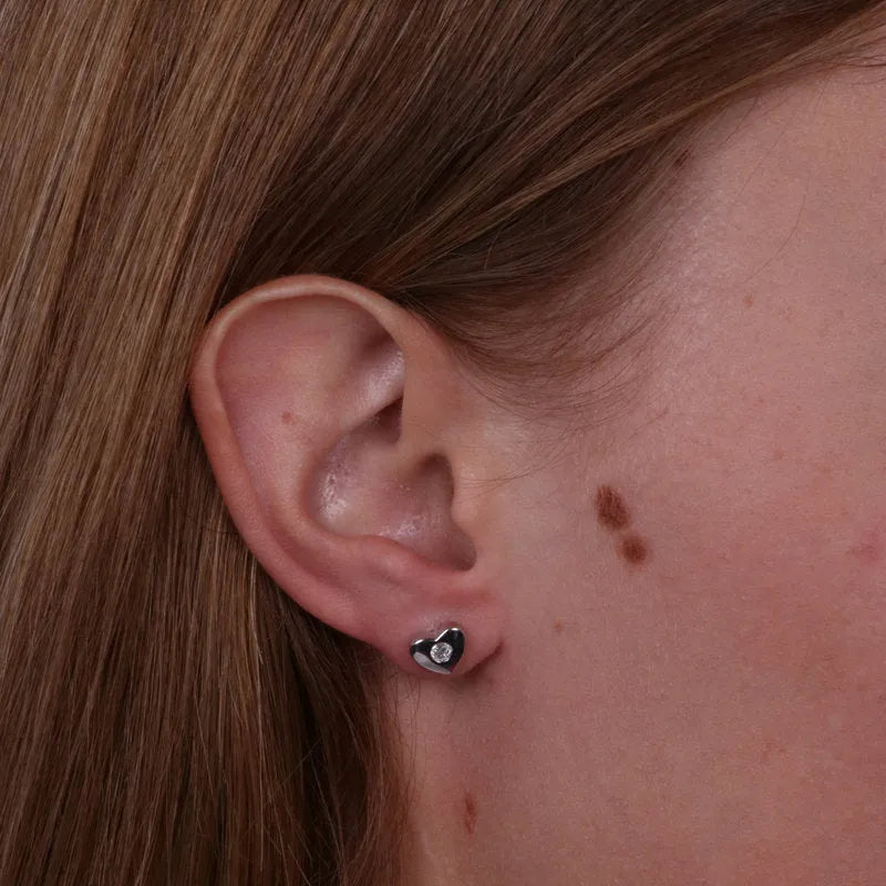 Orecchini in Argento 925 a forma di cuore con zircone