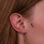 Orecchini in Argento 925 con fiore piccolo