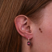 Orecchini in Argento 925 con cerchio e zircone rosso