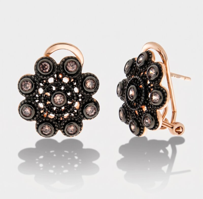 Orecchini in Argento 925 a lobo in stile antico con fiori e zirconi Collezione Novecento - BYSIMON gioielli