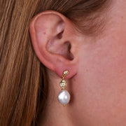 Orecchini in Argento 925 con perla schiacciata pendente