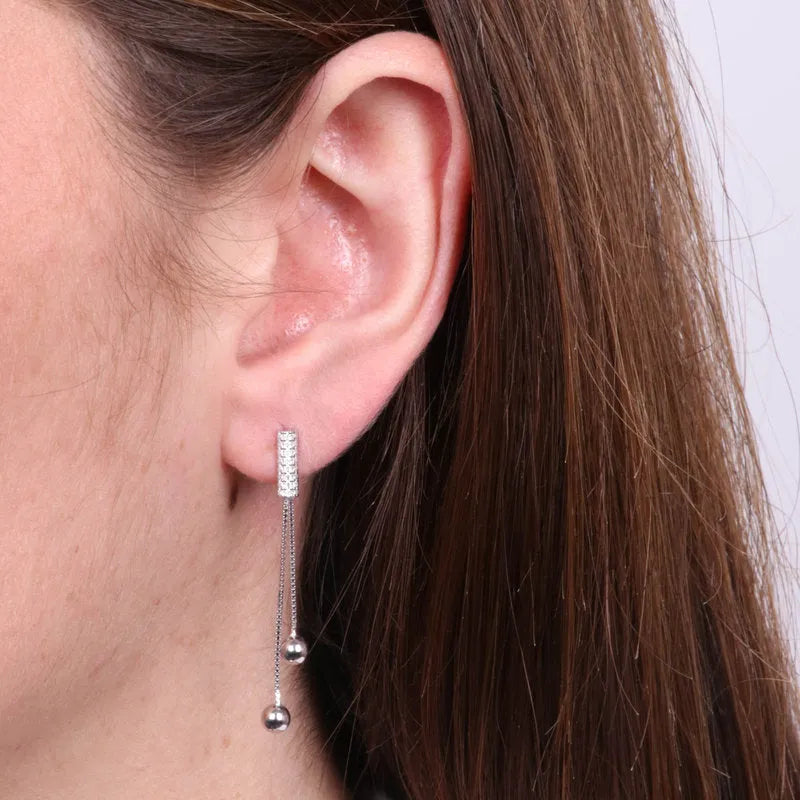 Orecchini in Argento 925 con zirconi e sfere pendenti