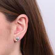 Orecchini in Argento 925 a lobo con cuore graffiato e punto luce