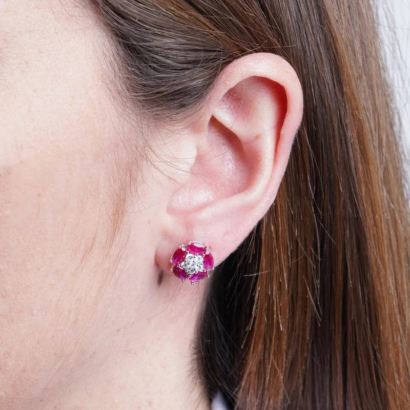 Orecchini in Argento 925 fiore zirconato rubino Collezione Hanoi - BYSIMON gioielli
