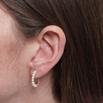 Orecchini in Argento 925 semicerchio con perle BYSIMON - gioiello BySimon