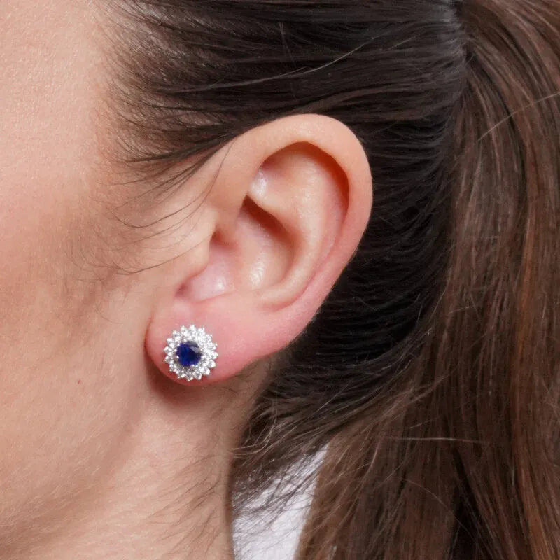 Orecchini in Argento 925 a lobo zirconato con punto luce blu - BYSIMON gioielli