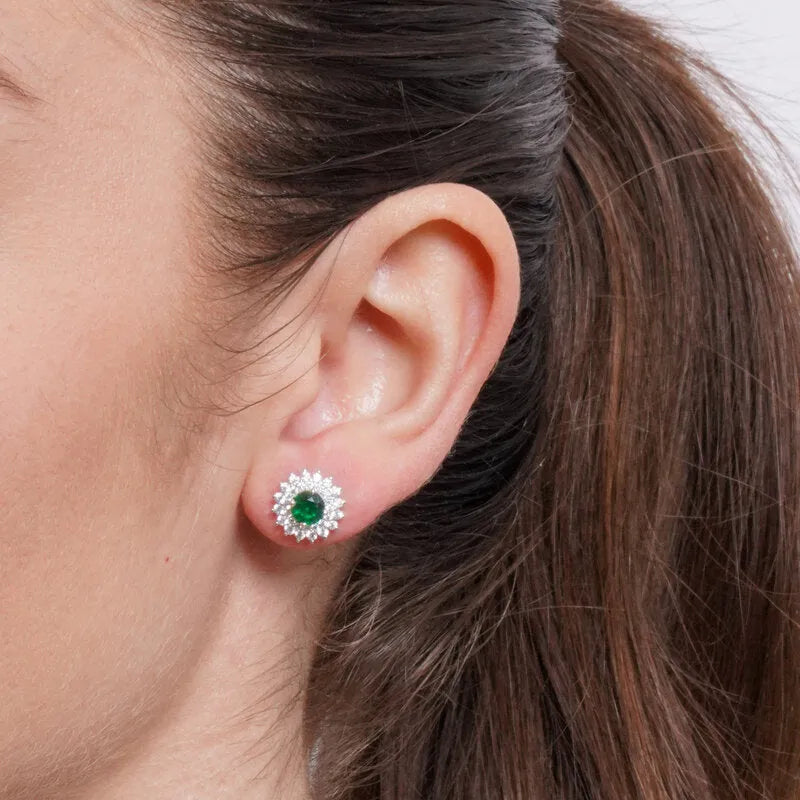 Orecchini in Argento 925 a lobo zirconato con punto luce verde - BYSIMON gioielli